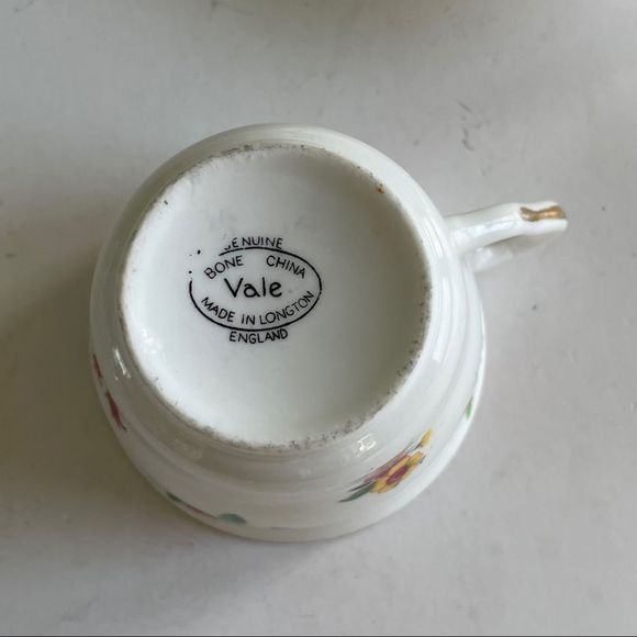 Vtg Vale Bone China Tea cups & Saucer - Picture 3 of 5